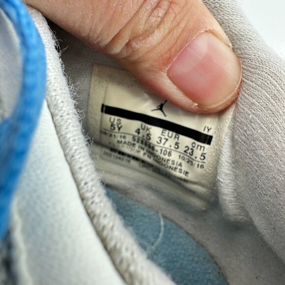 Nike Air Jordan 11 Low UNC Youth Sz 5Y Women 6.5 528896-106 University Blue Shoe - Picture 12 of 13